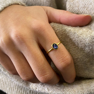 Gabriella Kiss 18k Yellow Gold Oval Blue Sapphire Ring | Quadrum Gallery