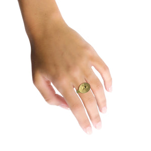 Gabriella Kiss 18k Mouth Ring | Quadrum Gallery