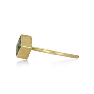 Gabriella Kiss 18k Yellow Gold Square Peridot Ring | Quadrum Gallery