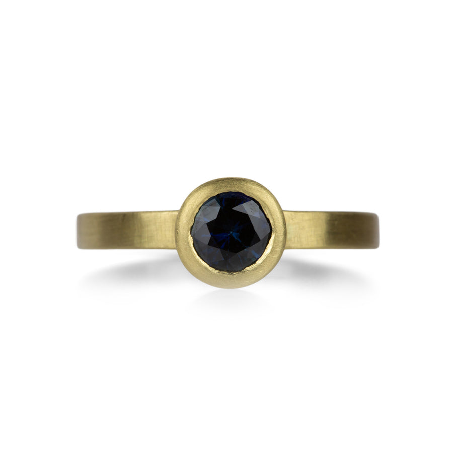 Marian Maurer 18k Dark Blue Sapphire Callista Ring | Quadrum Gallery